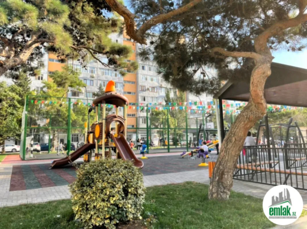 Satılır 2 otaqlı köhnə tikili 70 m²