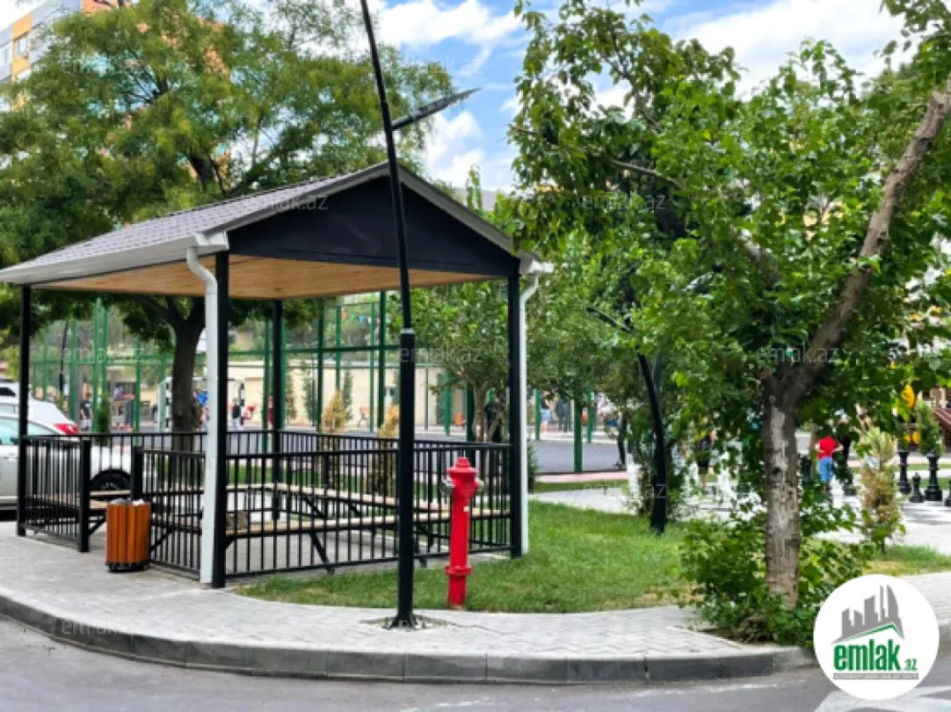 Satılır 2 otaqlı köhnə tikili 70 m²