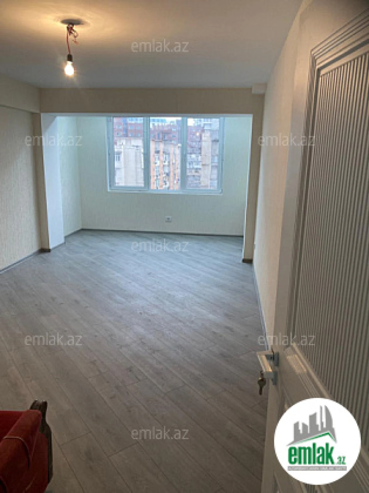 Satılır 2 otaqlı köhnə tikili 70 m²