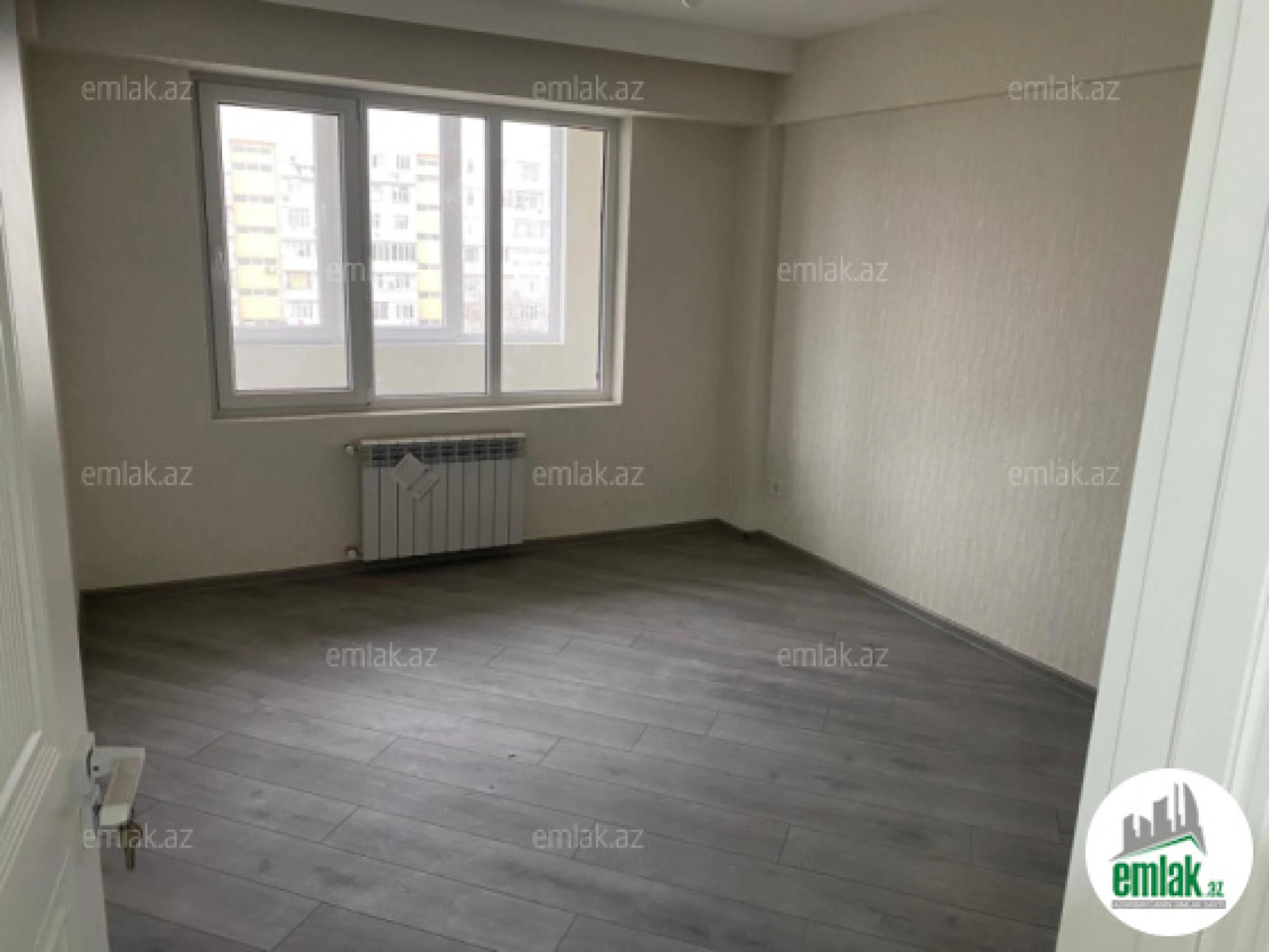 Satılır 2 otaqlı köhnə tikili 70 m²