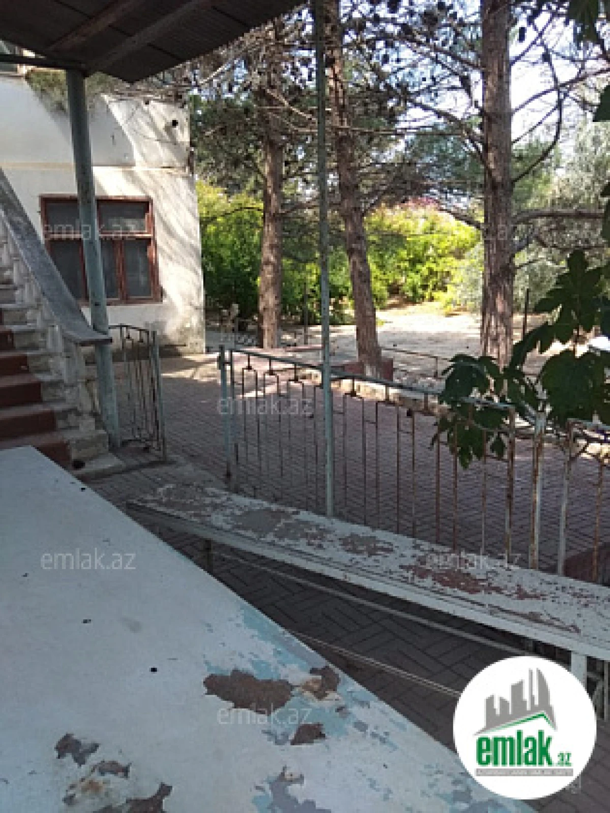 Satılır 6 otaqlı mənzil 200 m²