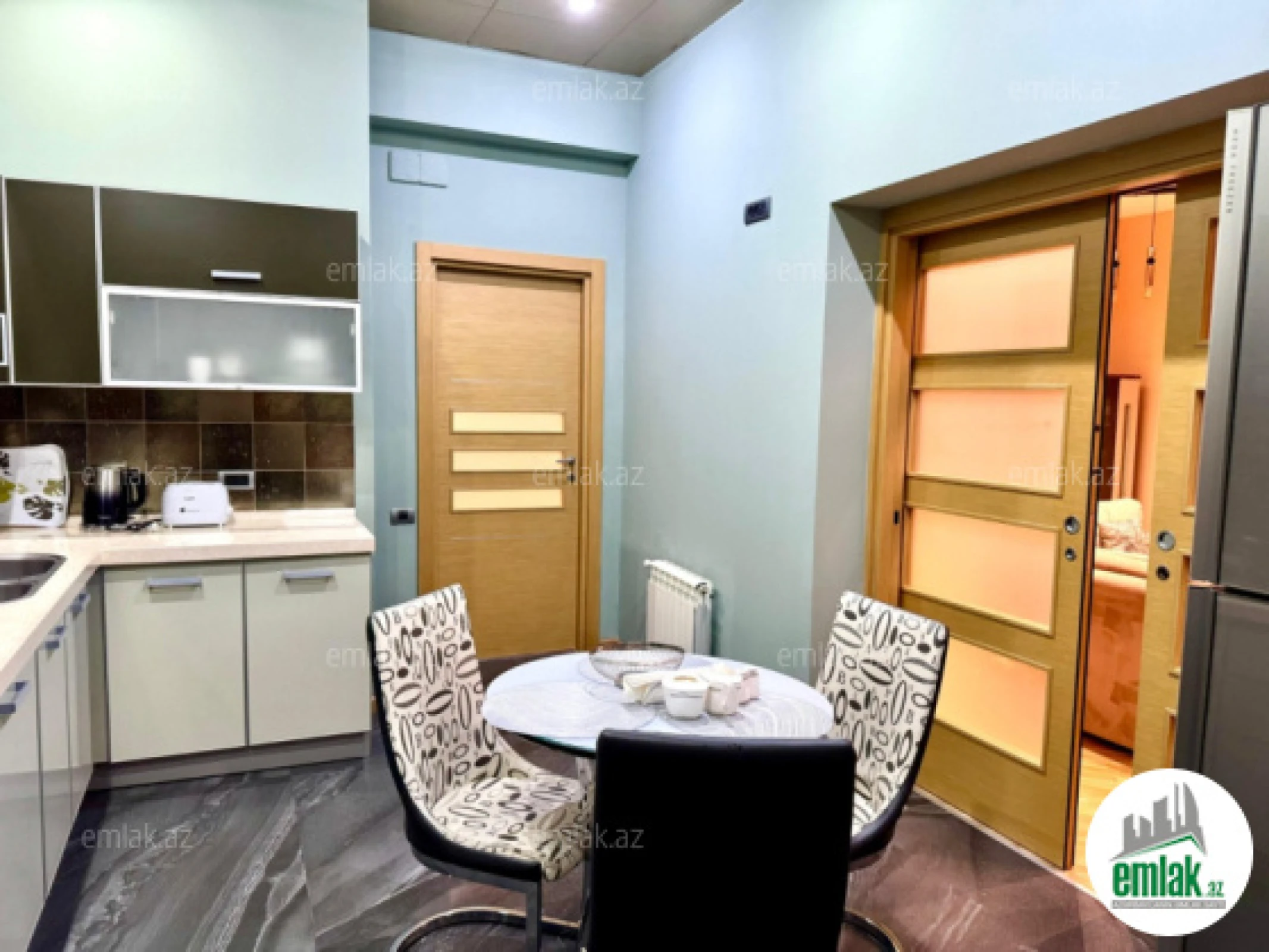 Satılır 3 otaqlı yeni tikili 140 m²