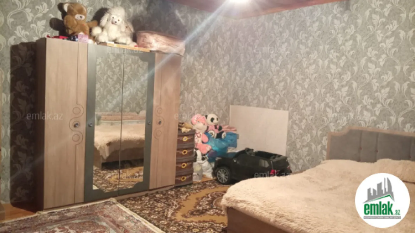 Satılır 4 otaqlı həyət evi 130 m²