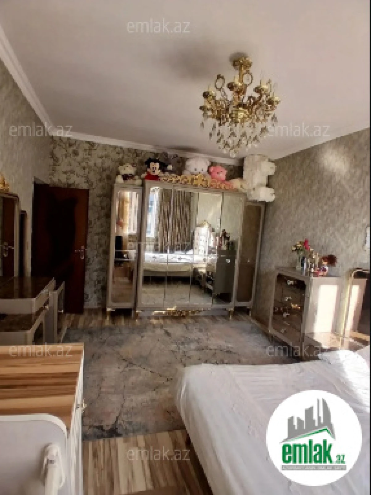 Satılır 3 otaqlı yeni tikili 150 m²