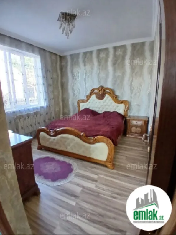 Satılır 3 otaqlı yeni tikili 150 m²