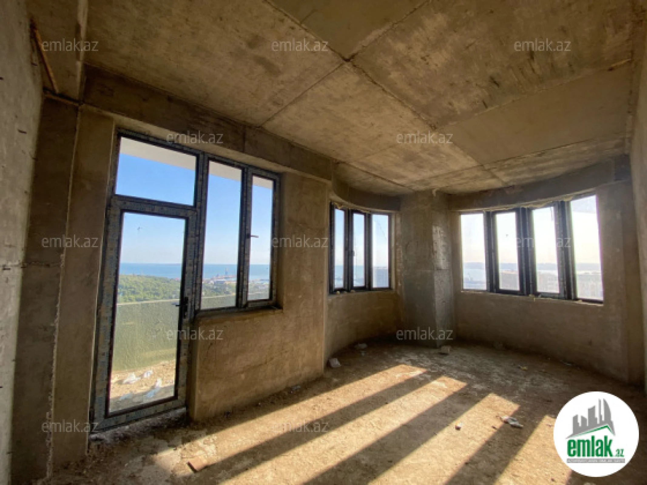 Satılır 3 otaqlı yeni tikili 110.2 m²