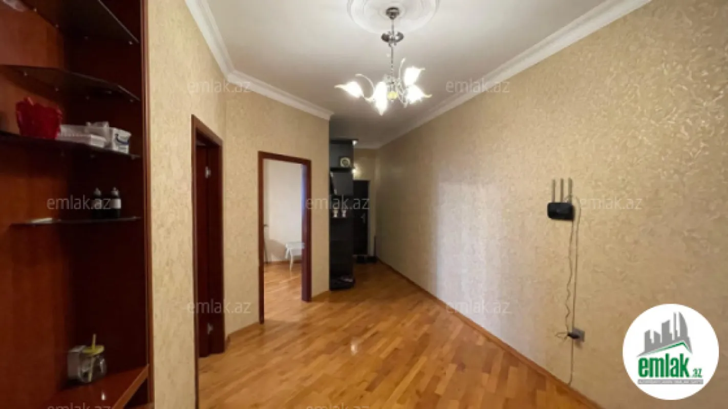 Satılır 3 otaqlı yeni tikili 100 m²