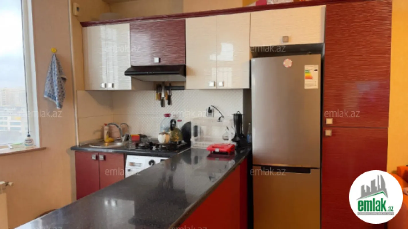 Satılır 3 otaqlı yeni tikili 100 m²