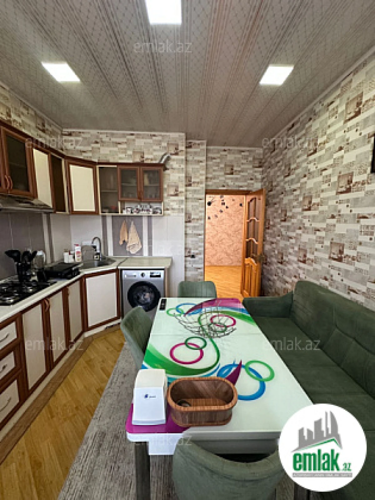 Satılır 4 otaqlı yeni tikili 130 m²