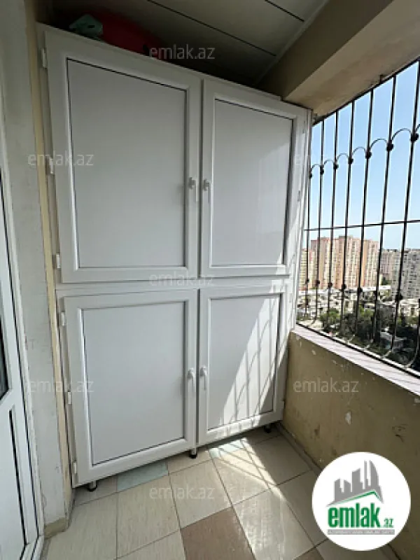 Satılır 4 otaqlı yeni tikili 130 m²