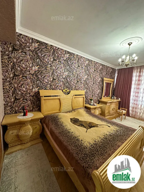 Satılır 4 otaqlı yeni tikili 130 m²