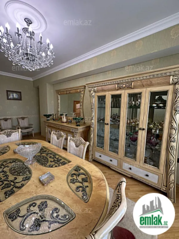 Satılır 4 otaqlı yeni tikili 130 m²