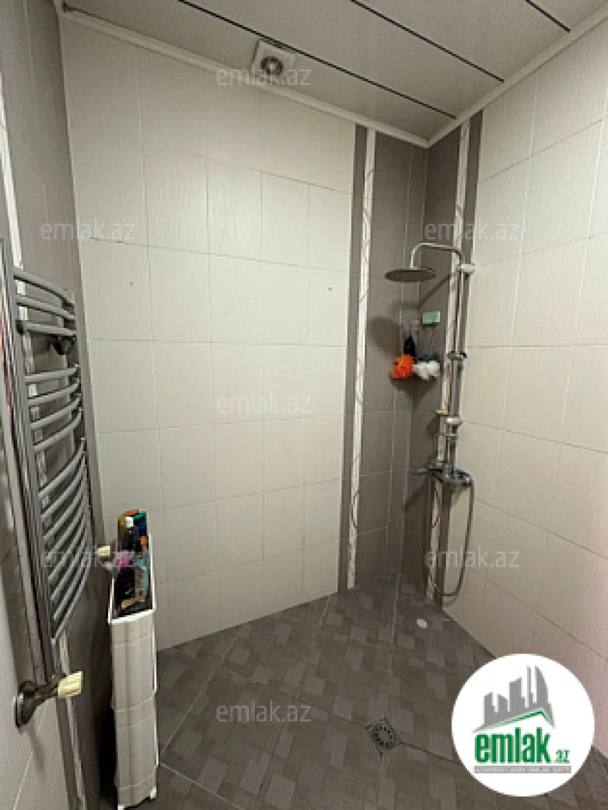 Satılır 4 otaqlı yeni tikili 130 m²