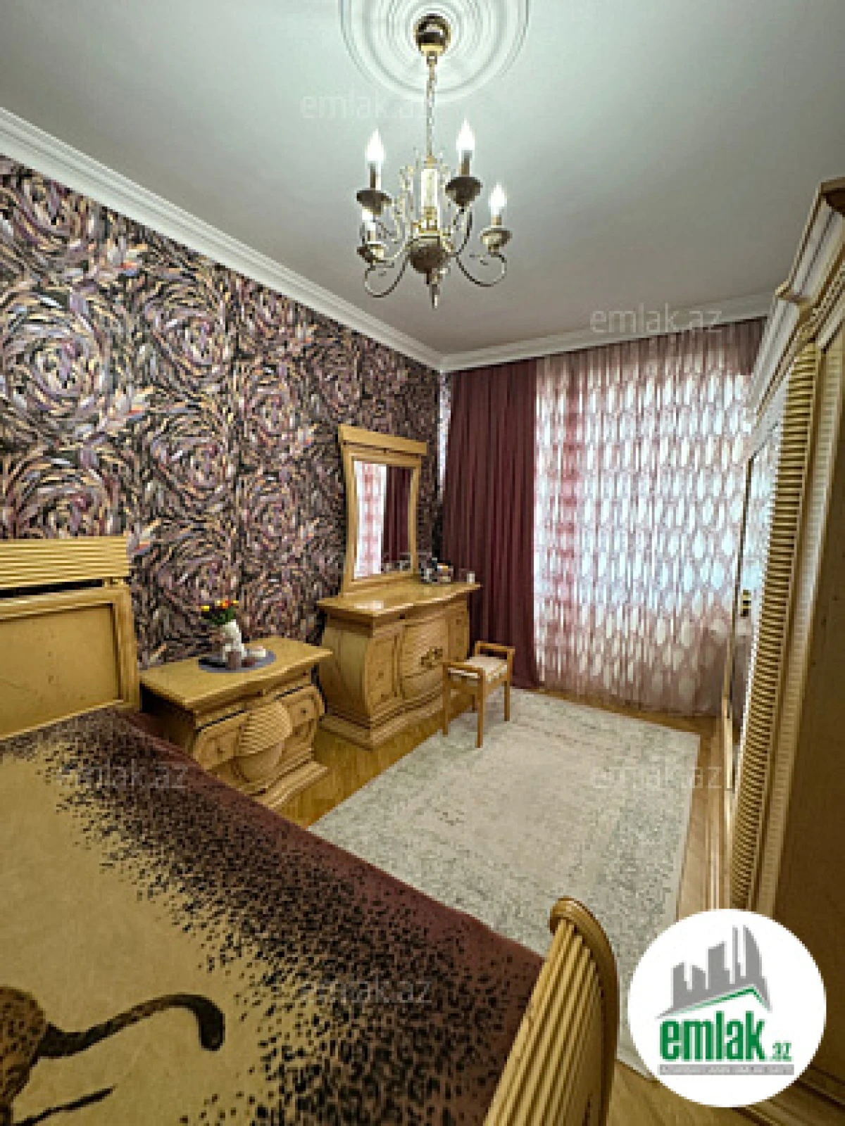 Satılır 4 otaqlı yeni tikili 130 m²