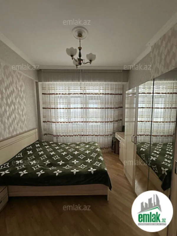 Satılır 4 otaqlı yeni tikili 130 m²