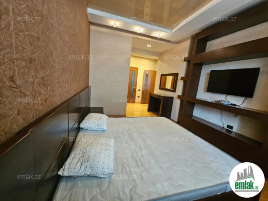 Satılır 2 otaqlı yeni tikili 110 m²