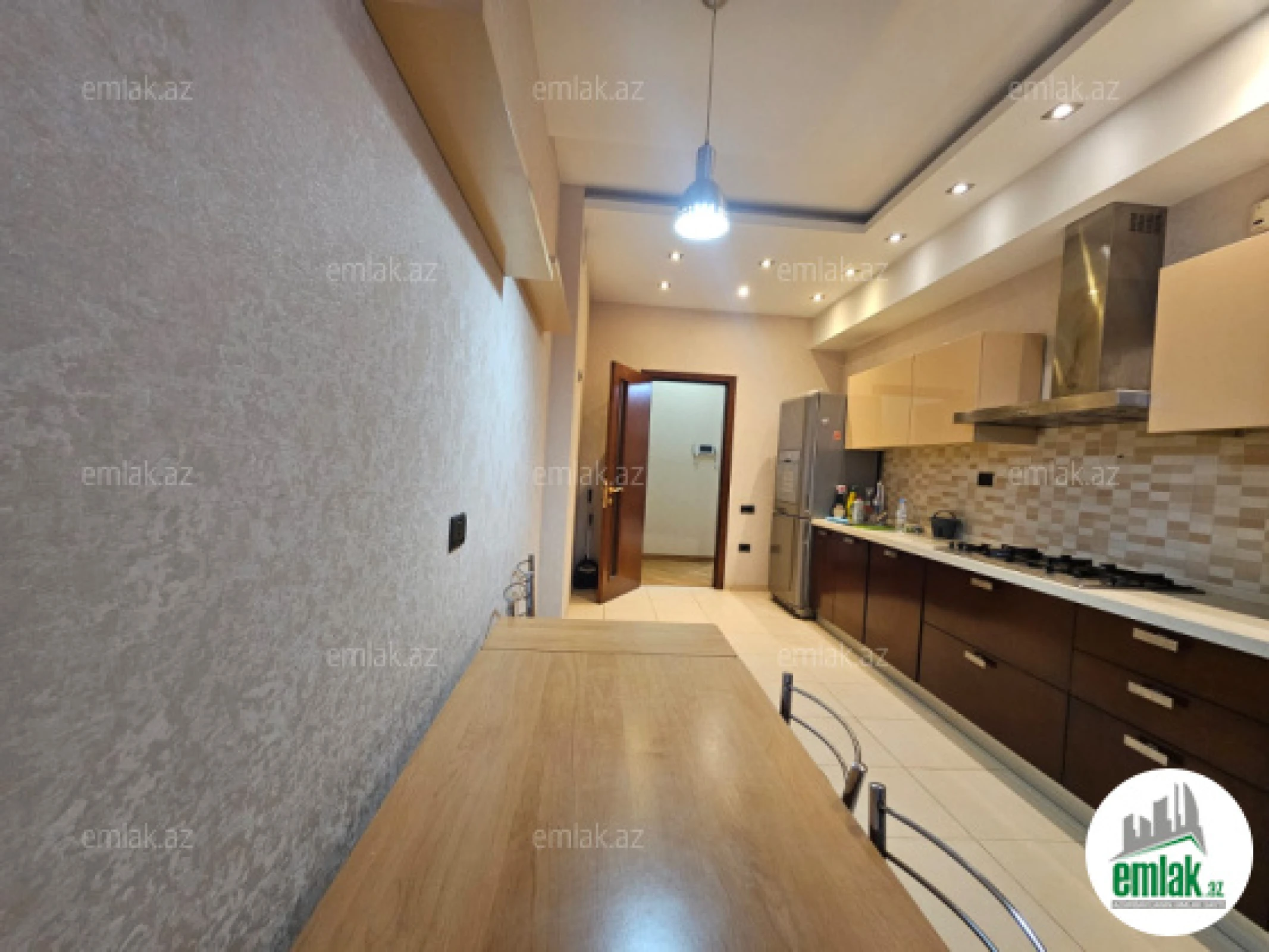 Satılır 2 otaqlı yeni tikili 110 m²