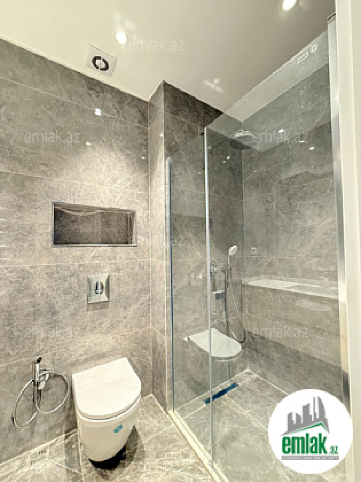 Satılır 4 otaqlı yeni tikili 128 m²