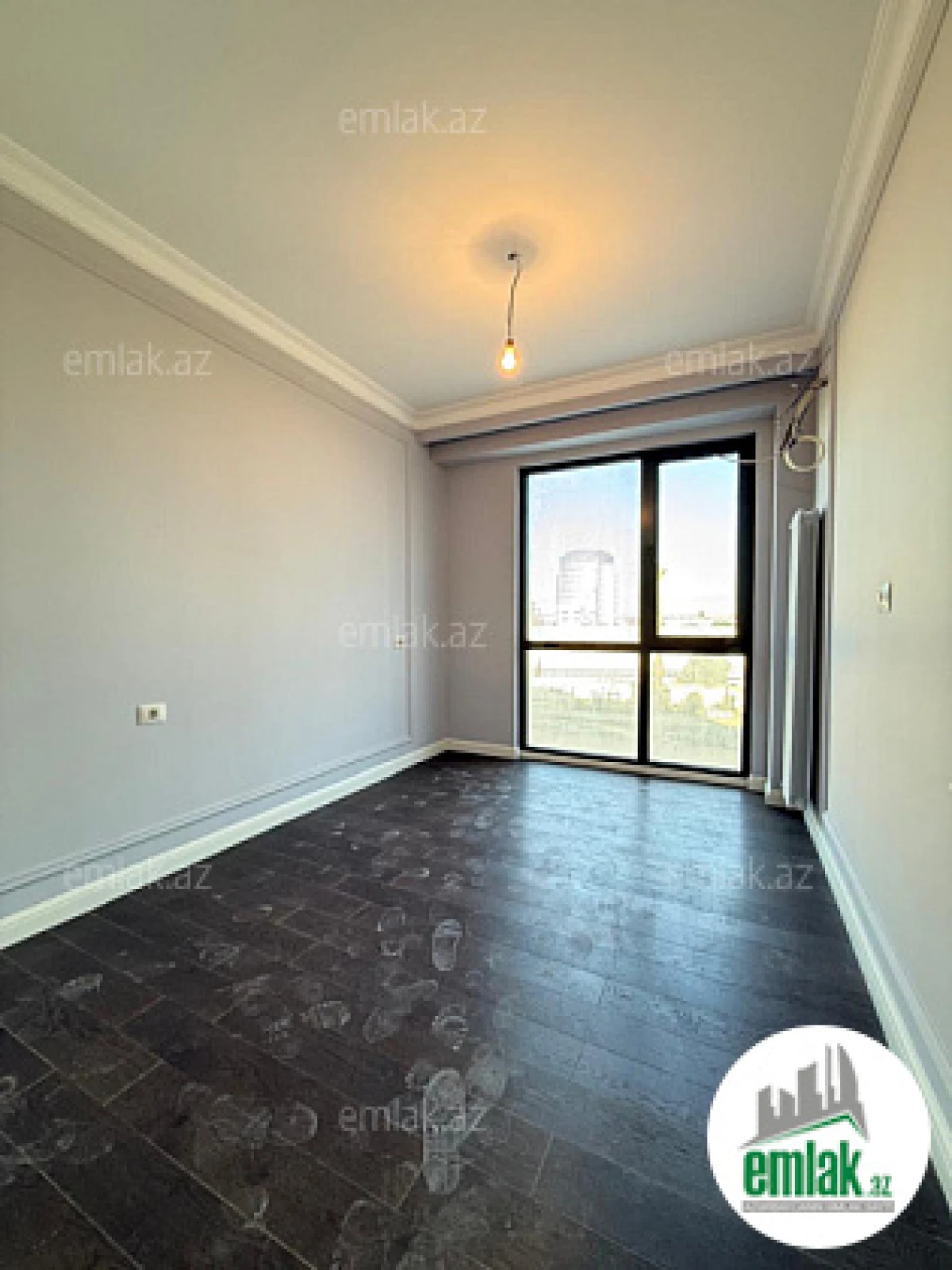 Satılır 4 otaqlı yeni tikili 128 m²