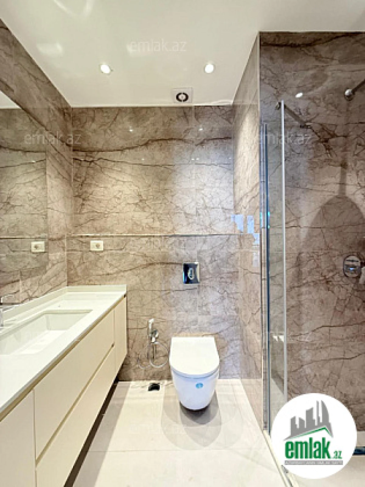 Satılır 4 otaqlı yeni tikili 128 m²