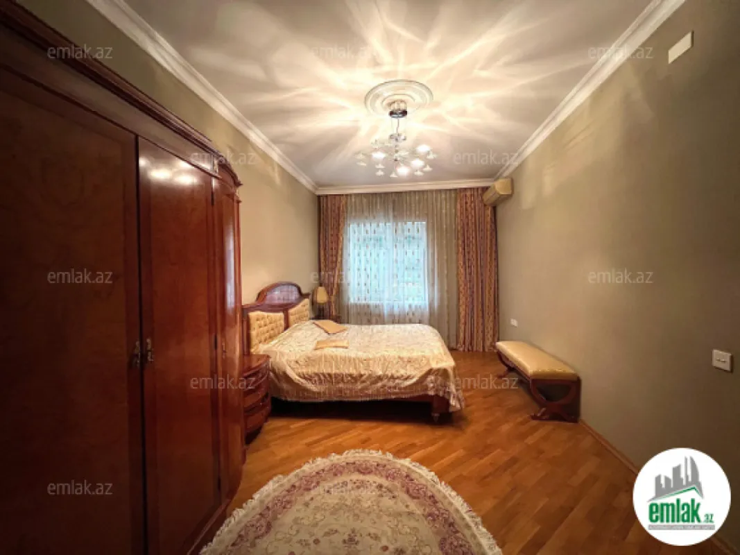 Satılır 4 otaqlı yeni tikili 195 m²