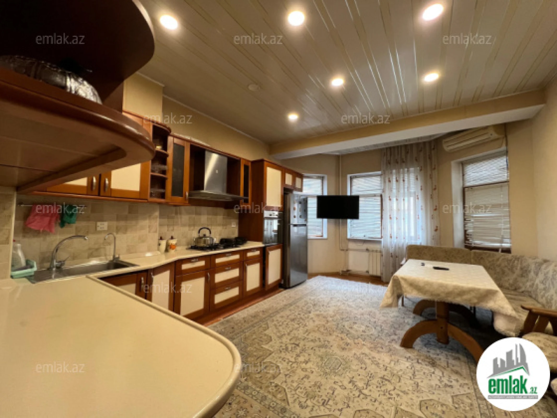 Satılır 4 otaqlı yeni tikili 195 m²