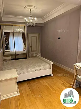 Satılır 4 otaqlı yeni tikili 200 m²