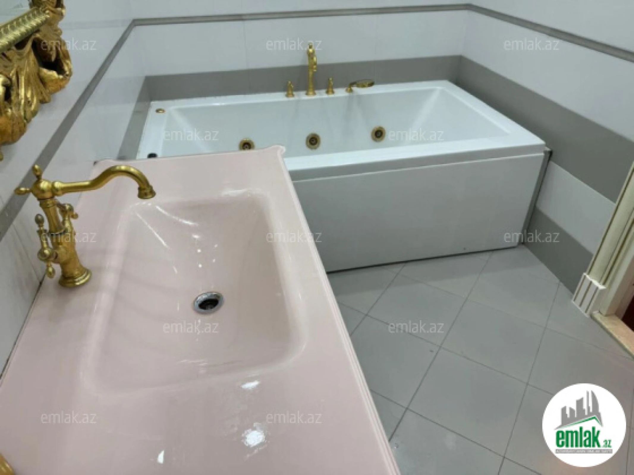 Satılır 4 otaqlı yeni tikili 200 m²