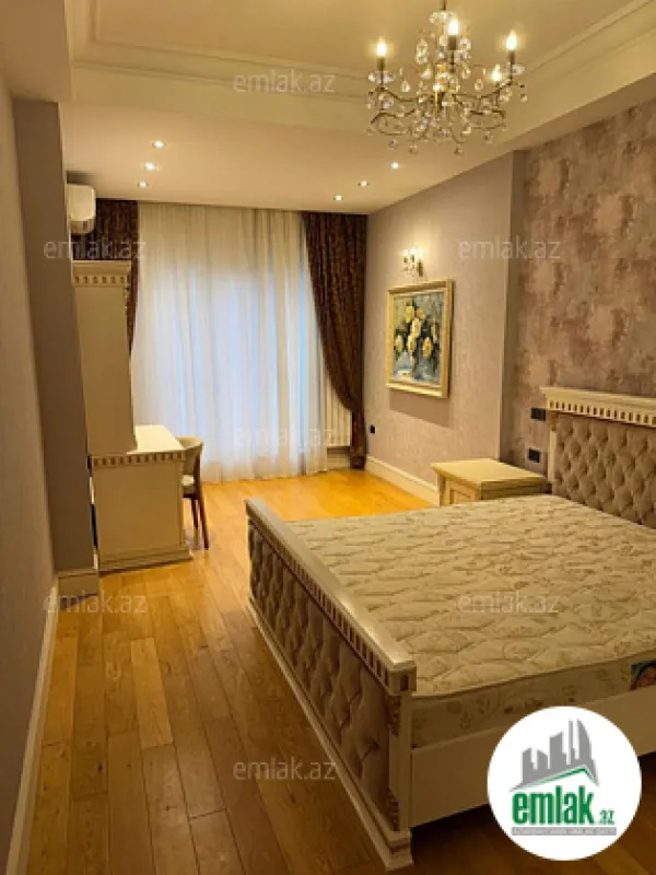 Satılır 4 otaqlı yeni tikili 200 m²