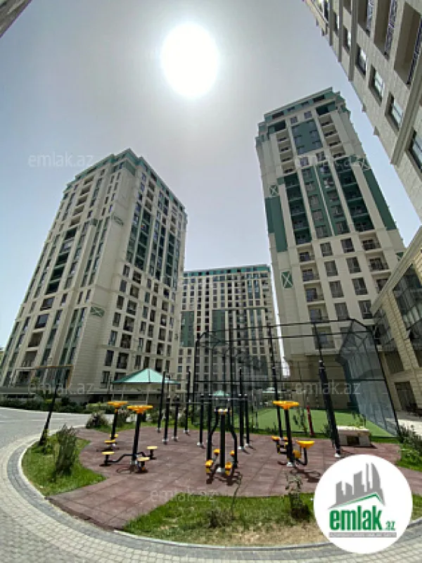 Satılır 3 otaqlı yeni tikili 135 m²