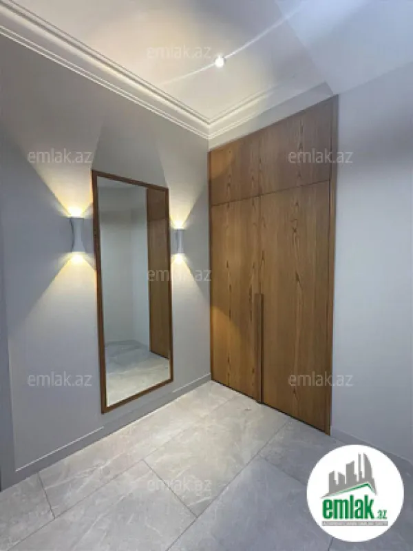 Satılır 3 otaqlı yeni tikili 135 m²