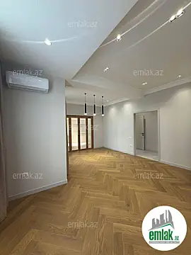 Satılır 3 otaqlı yeni tikili 135 m²