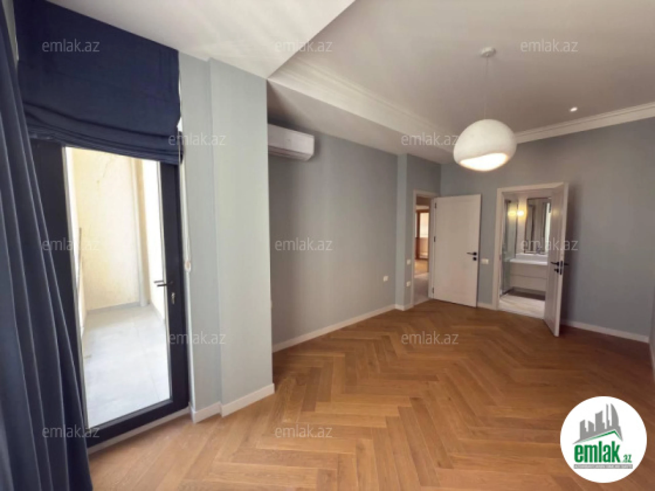 Satılır 3 otaqlı yeni tikili 135 m²