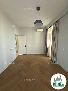 Satılır 3 otaqlı yeni tikili 135 m²