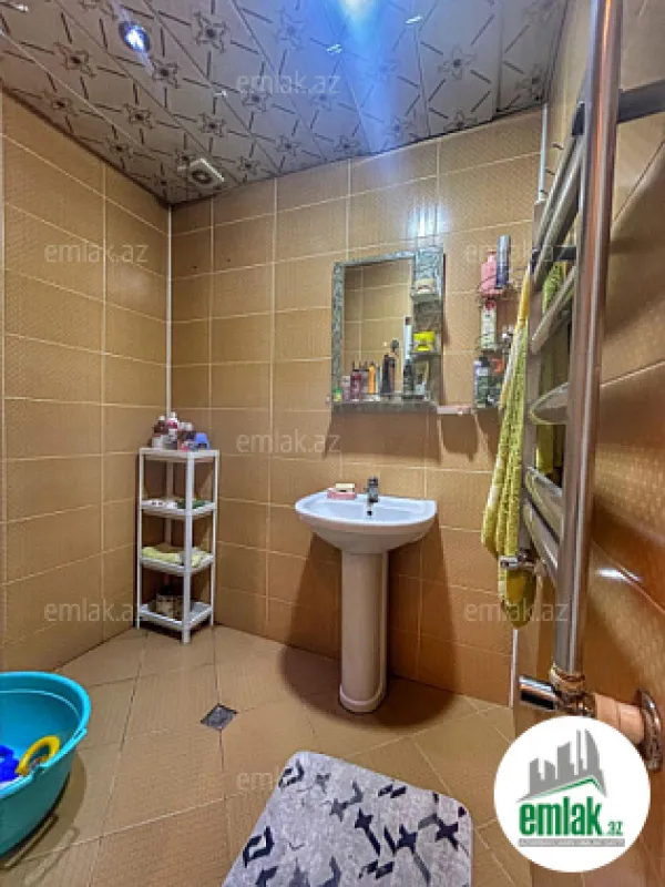 Satılır 2 otaqlı yeni tikili 60 m²