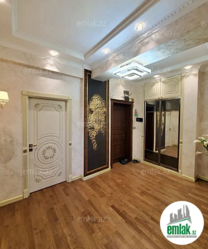 Satılır 3 otaqlı yeni tikili 136 m²