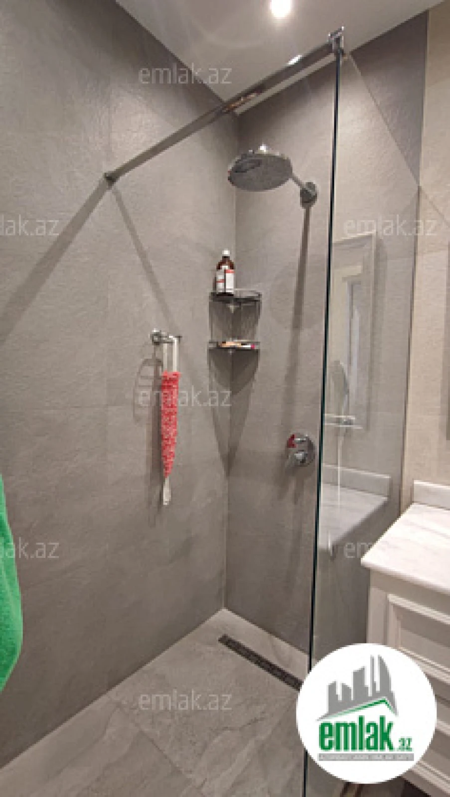 Satılır 4 otaqlı yeni tikili 196 m²