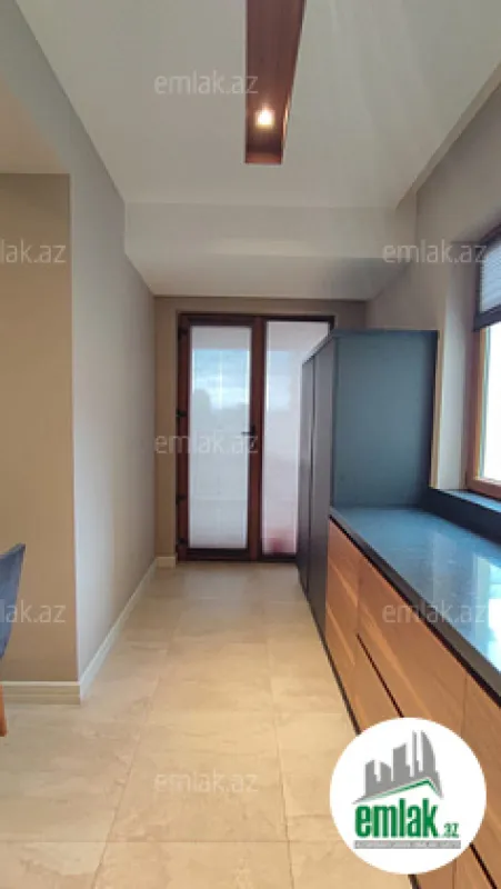 Satılır 4 otaqlı yeni tikili 196 m²