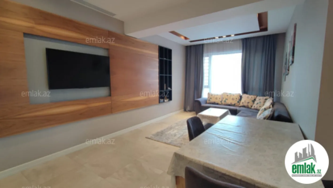 Satılır 4 otaqlı yeni tikili 196 m²