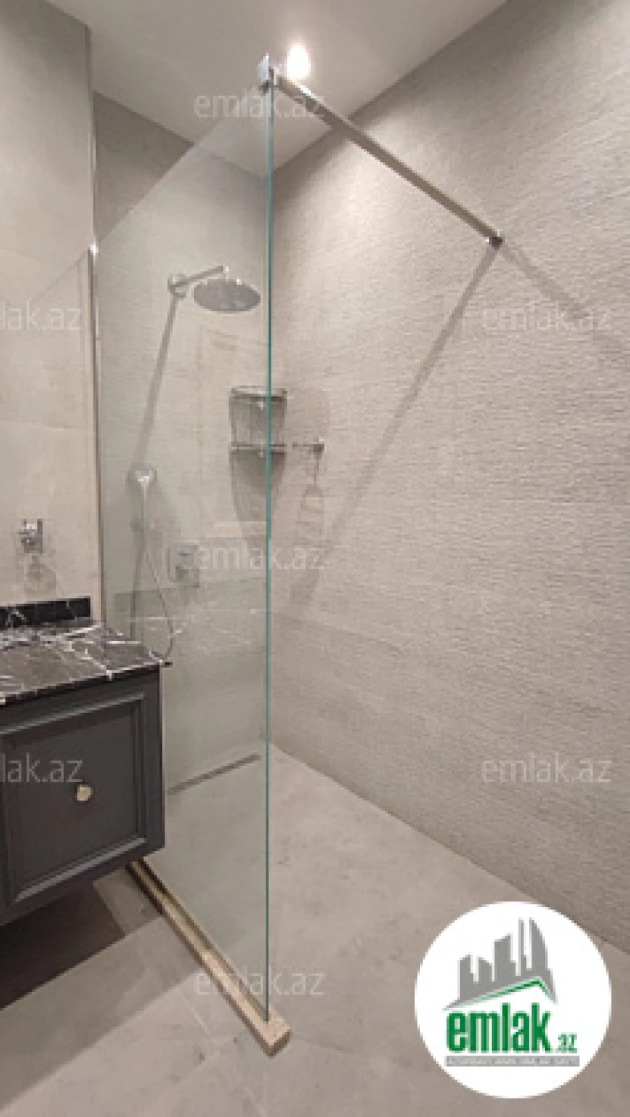 Satılır 4 otaqlı yeni tikili 196 m²