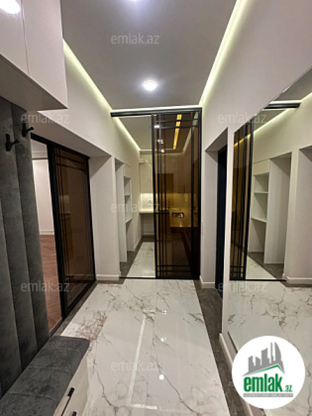 Satılır 2 otaqlı yeni tikili 68 m²