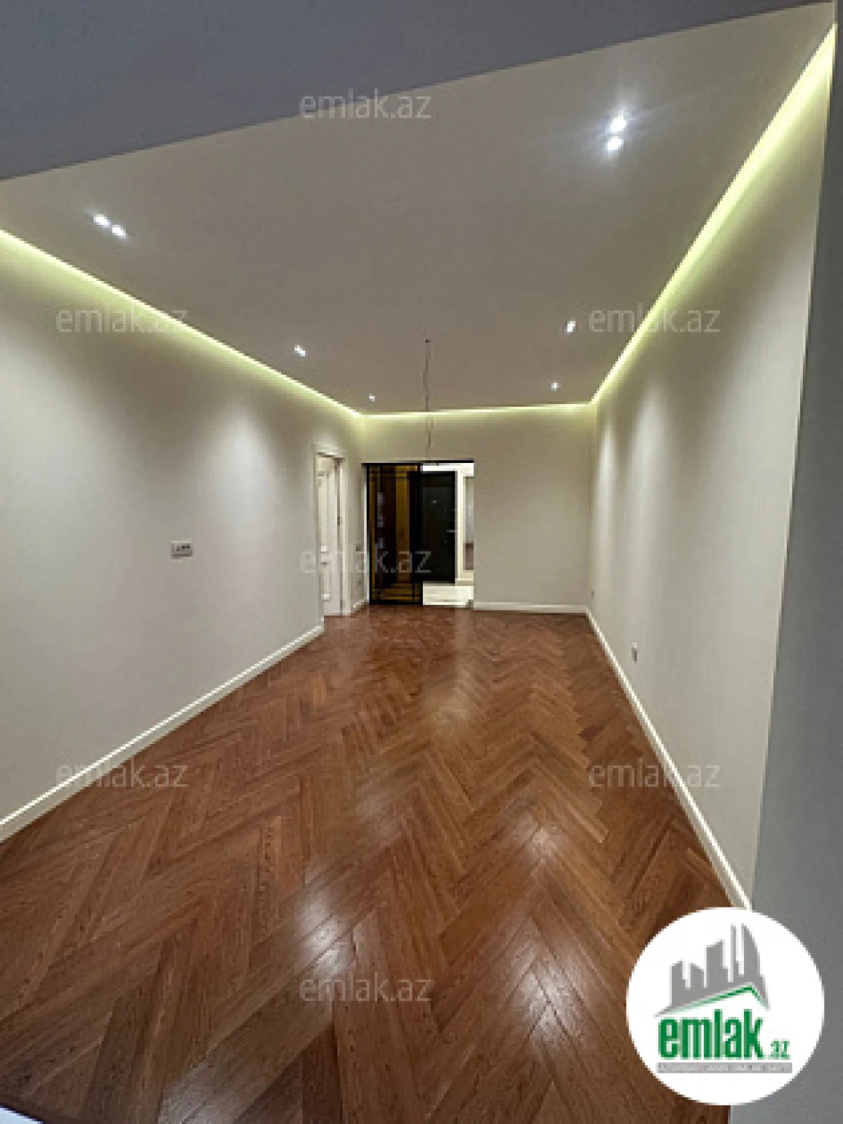 Satılır 2 otaqlı yeni tikili 68 m²