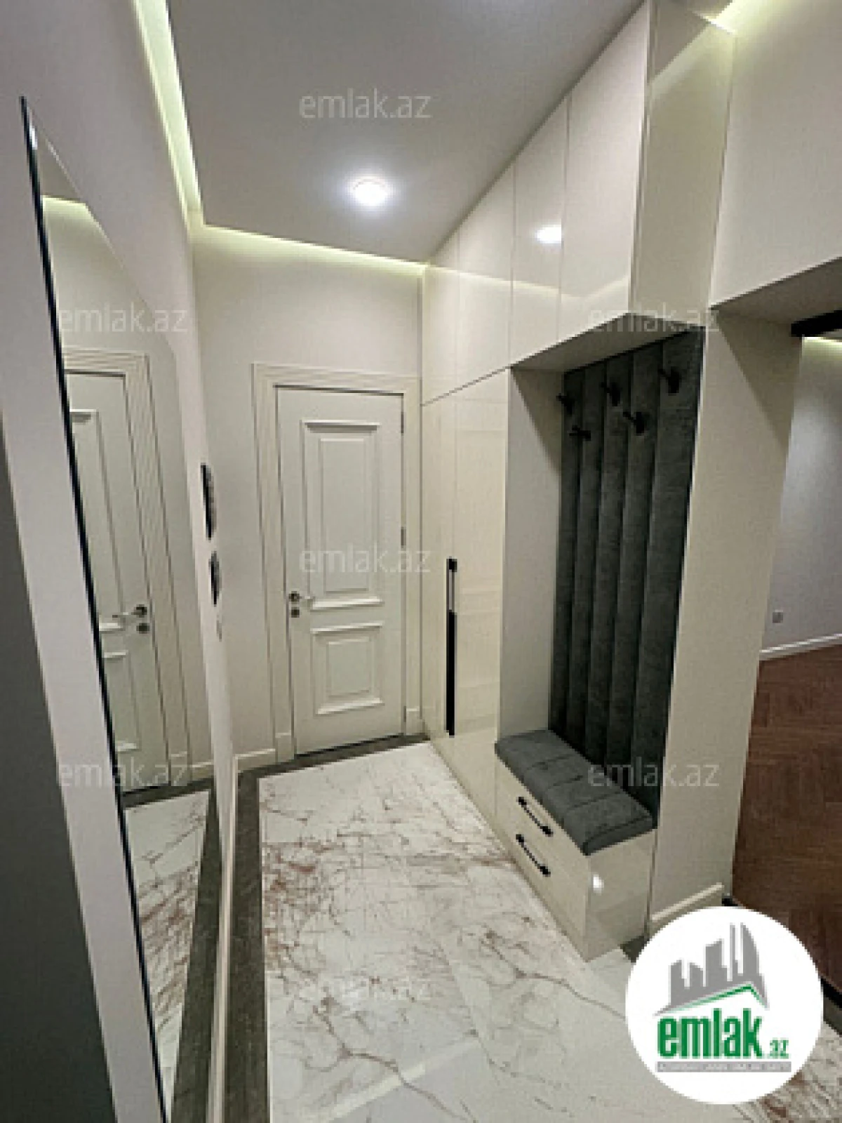 Satılır 2 otaqlı yeni tikili 68 m²