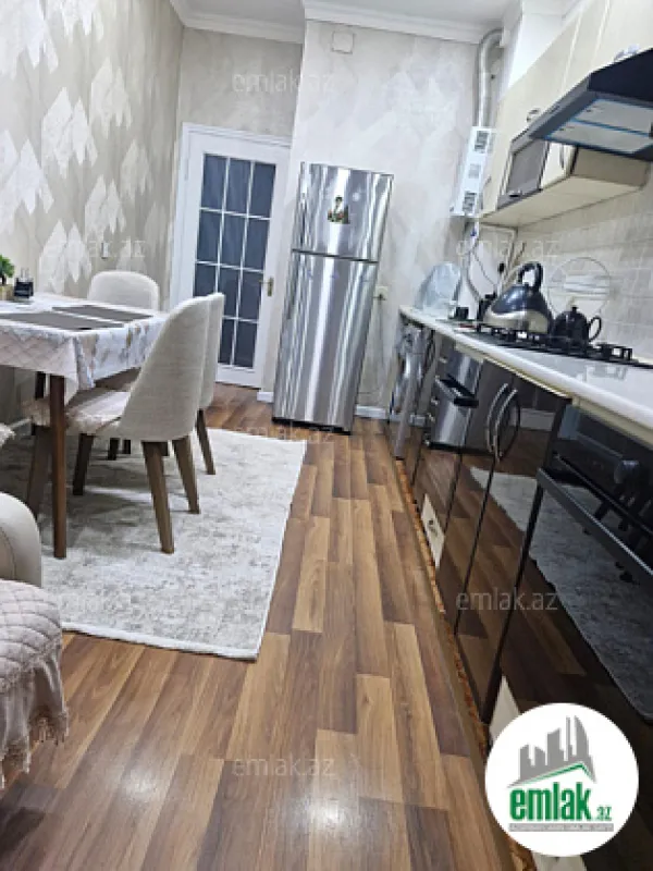 Satılır 2 otaqlı yeni tikili 70 m²