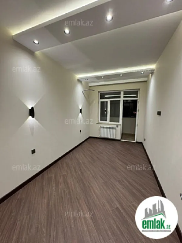 Satılır 3 otaqlı yeni tikili 130 m²