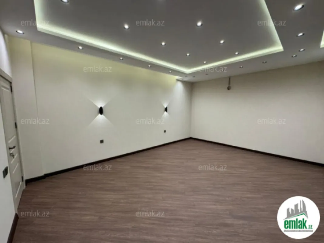 Satılır 3 otaqlı yeni tikili 130 m²