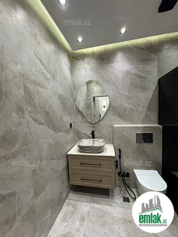 Satılır 3 otaqlı yeni tikili 130 m²