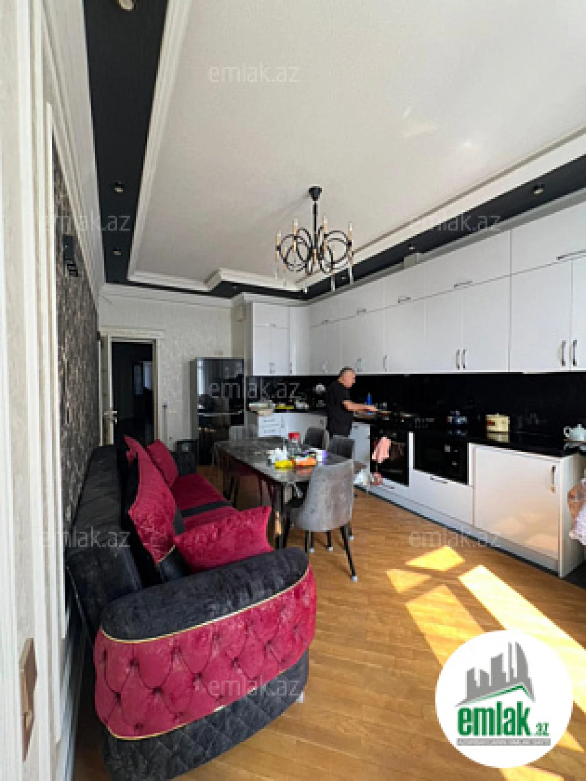 Satılır 3 otaqlı yeni tikili 132 m²