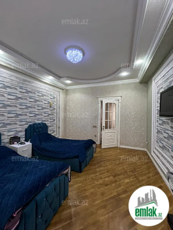 Satılır 3 otaqlı yeni tikili 132 m²