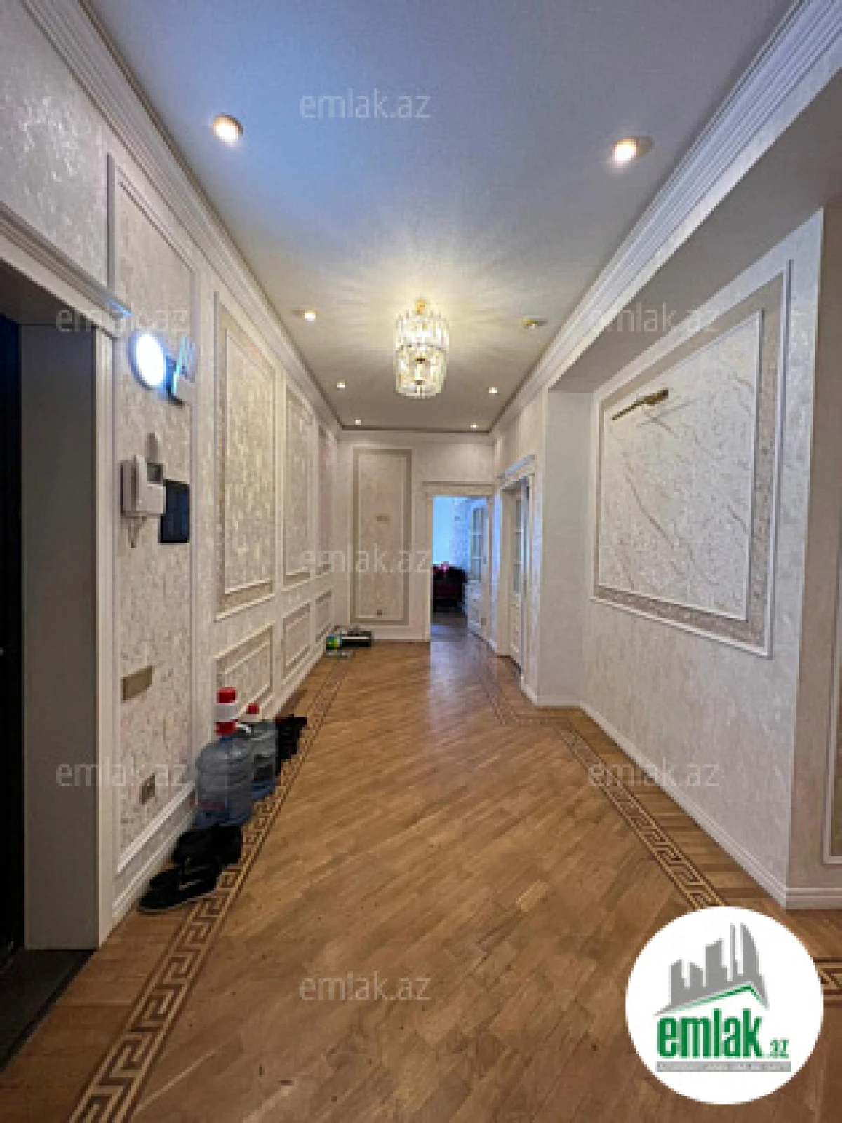 Satılır 3 otaqlı yeni tikili 132 m²